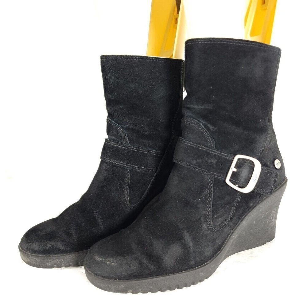 UGG Women's Gisselle US 7 Black Suede Zip Up Wedge Heel Ankle Boot 5593
